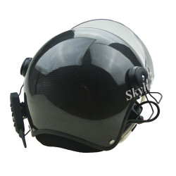 Casco in carbonio con Bluetooth